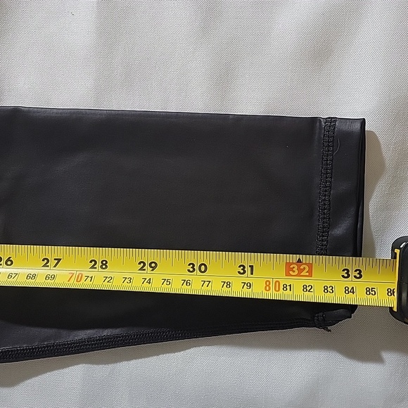 DKNY SPORT HIGH WAISTED CROPPED FAUX LEATHER LEGGINGS - Picture 12 of 12